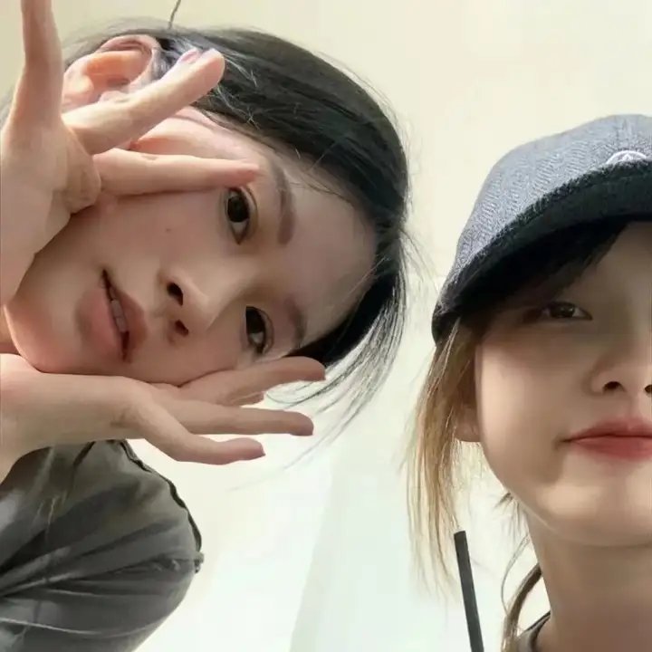 储物柜女孩